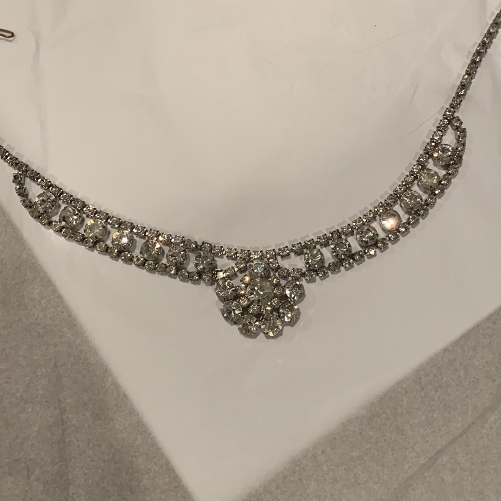 Vintage rhinestone necklace. 16 inches exactly - Picture 6 of 6